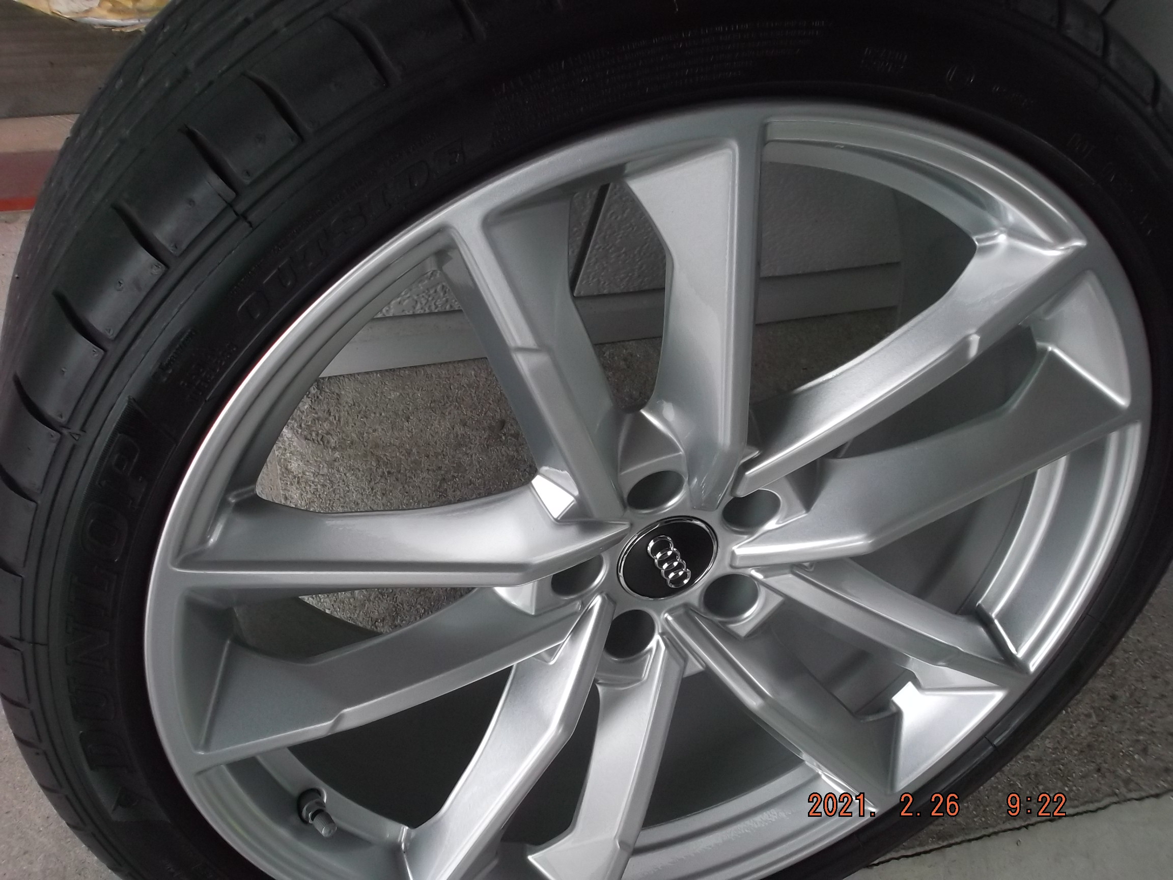 法人ユーザー様より依頼あり アウディ S8-V8T